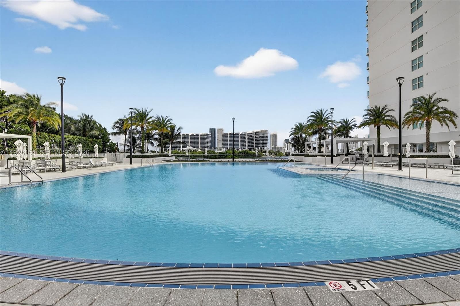 3301 NE 183 St # 906, Aventura FL 33160 — 32