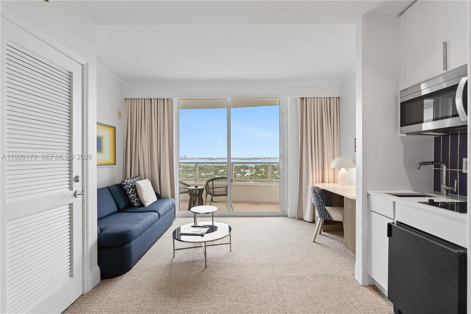 4401 Collins Ave # 2517, Miami Beach FL 33140 — 17