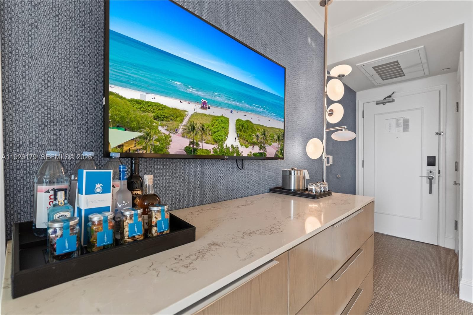 4401 Collins Ave # 2517, Miami Beach FL 33140 — 16