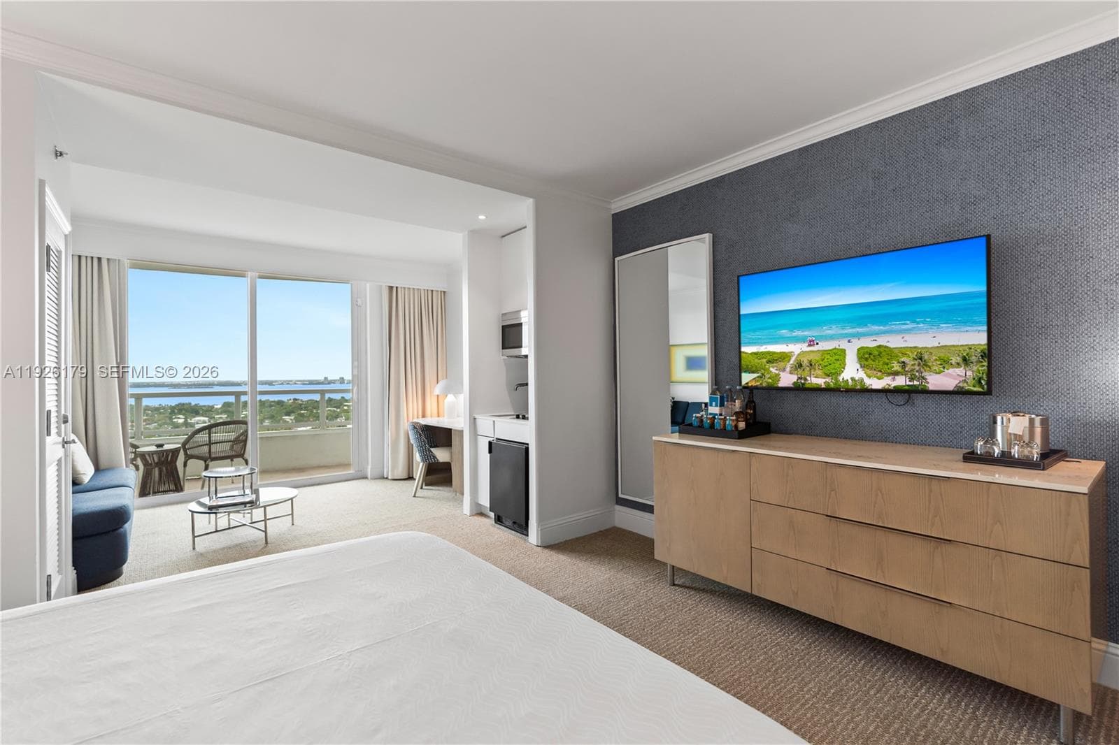4401 Collins Ave # 2517, Miami Beach FL 33140 — 7
