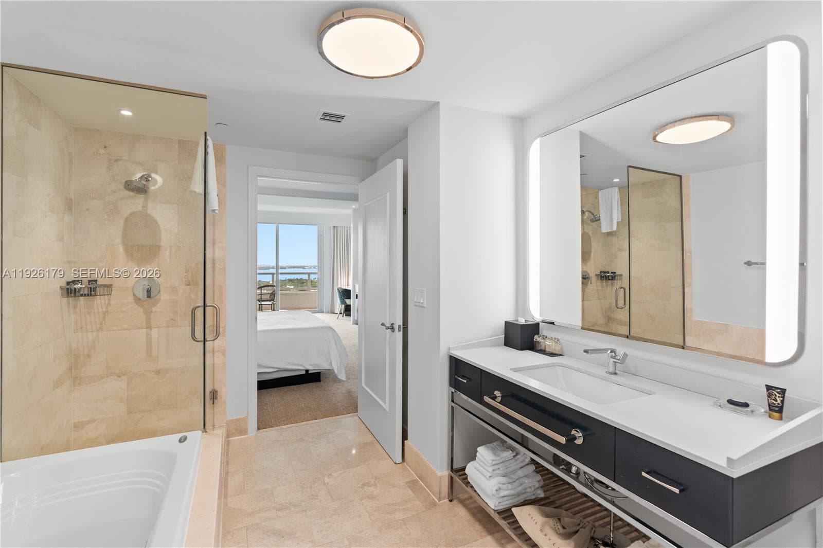 4401 Collins Ave # 2517, Miami Beach FL 33140 — 21