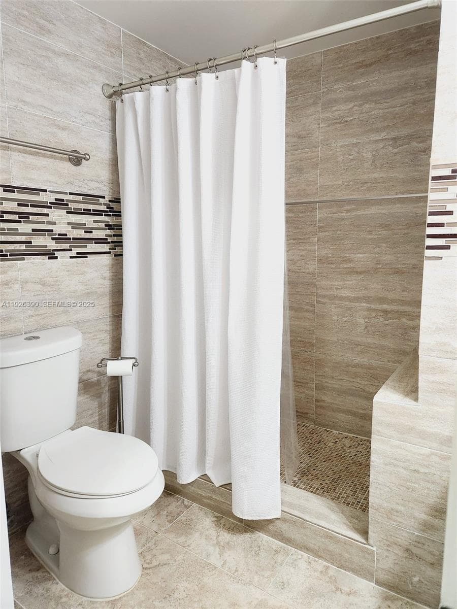 19655 E Country Club Dr # 6107, Aventura FL 33180 — 17