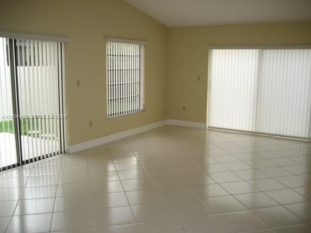 9044 SW 112 CT, Miami FL 33176 — 3