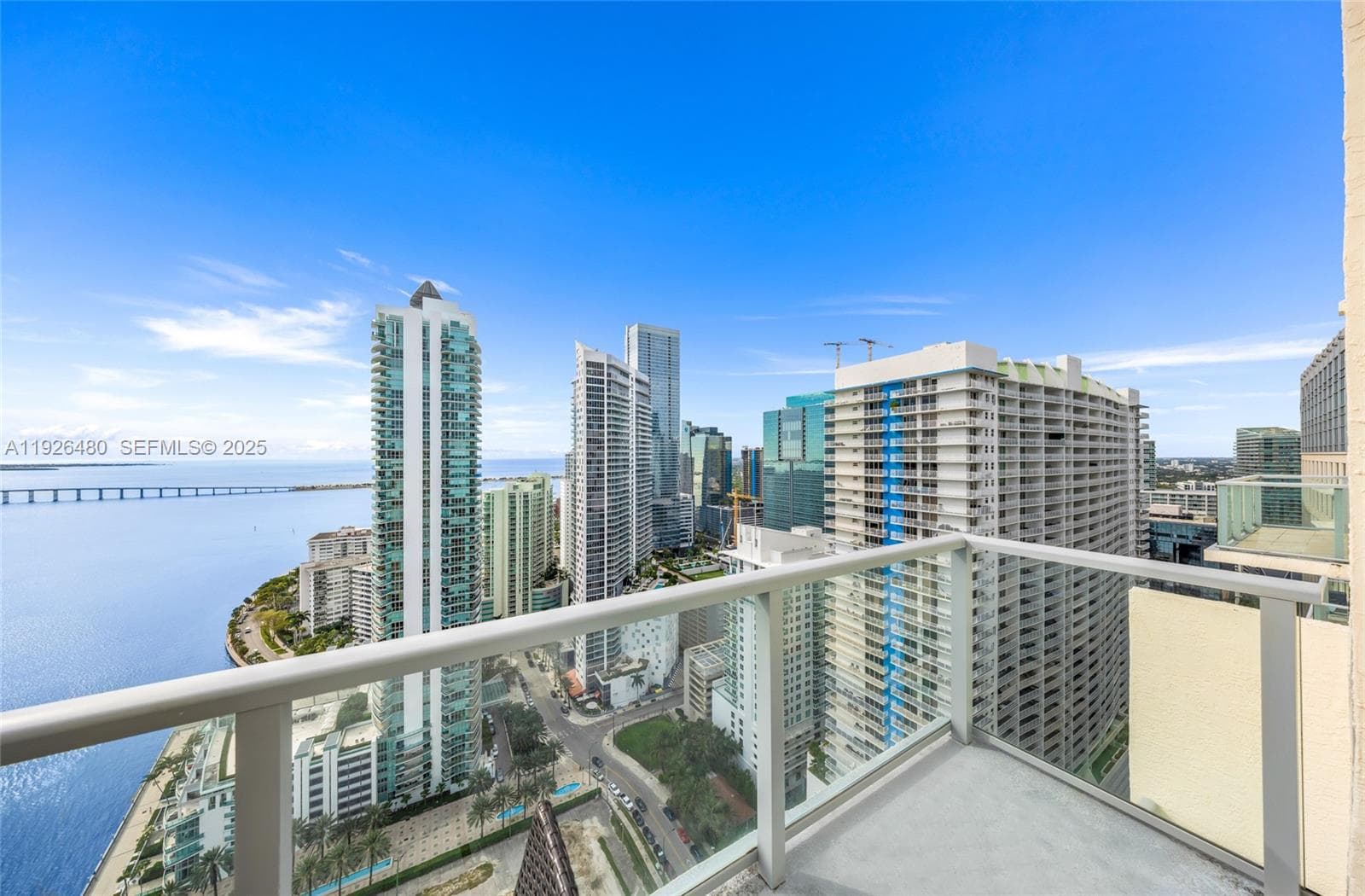 1155 Brickell Bay Dr, Miami FL 33131 — 32