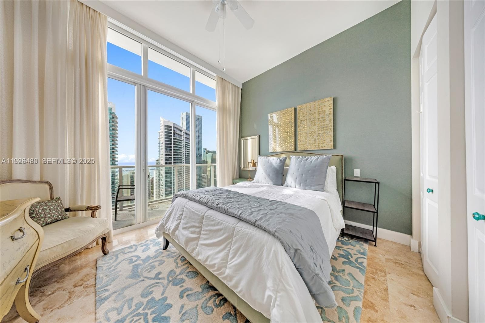 1155 Brickell Bay Dr, Miami FL 33131 — 37