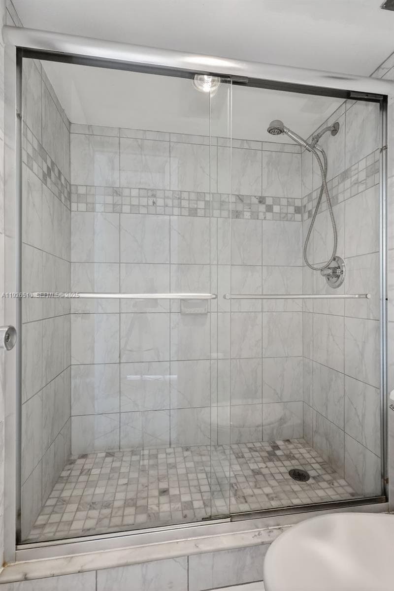 300 Bayview Dr # 202, Sunny Isles Beach FL 33160 — 12