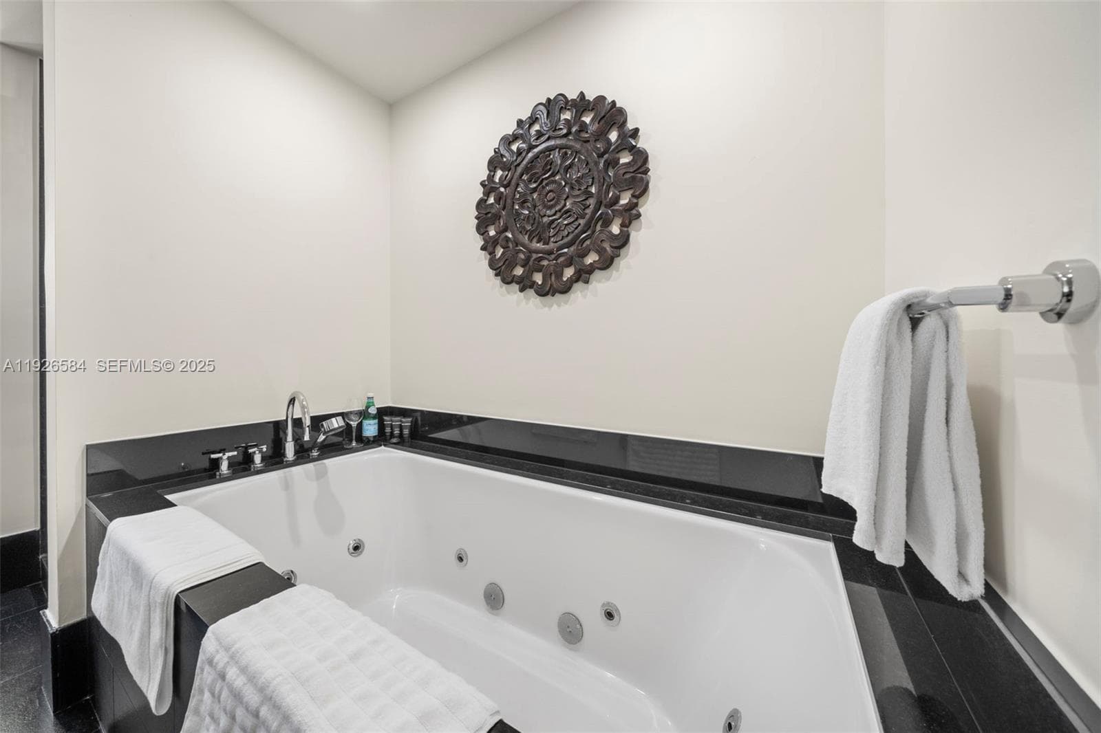 101 20th St # 3202, Miami Beach FL 33139 — 38
