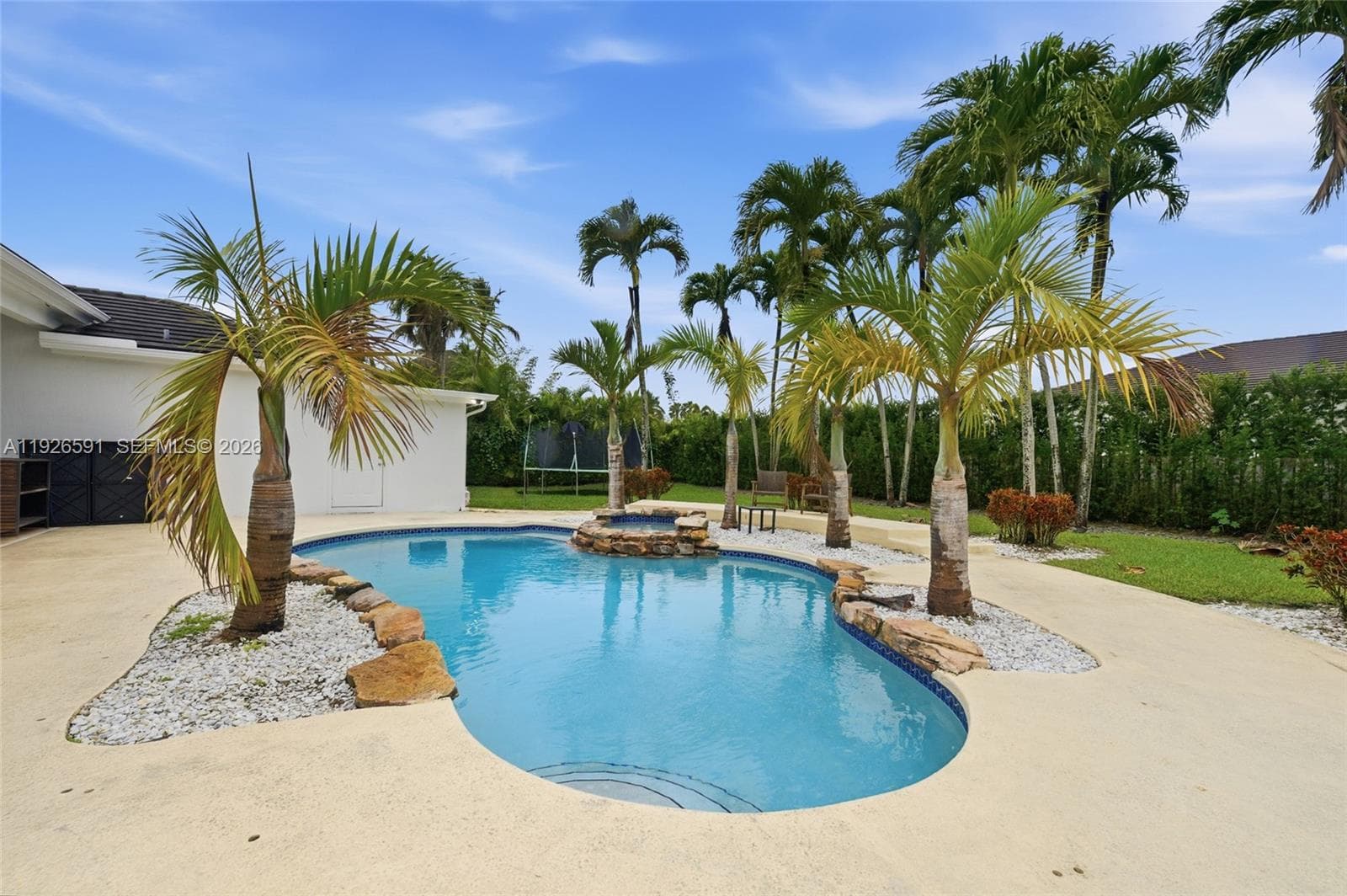 Oak Ridge Falls, Miami, FL — 9
