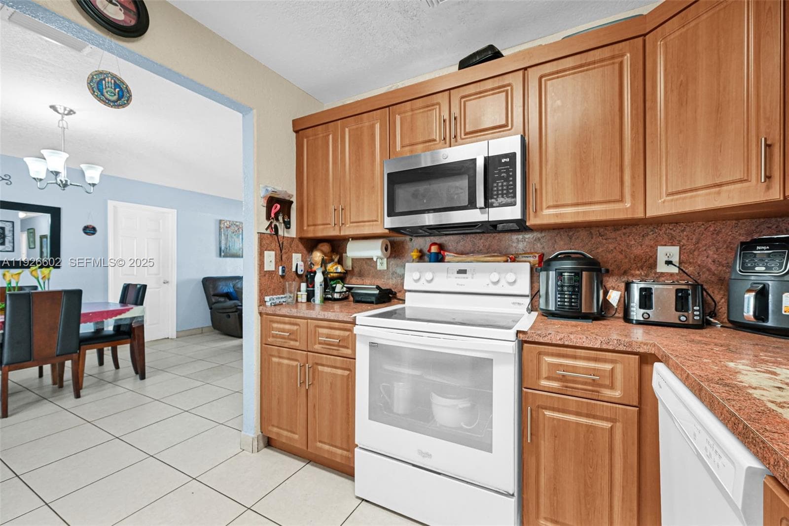 4020 E 10th Ave, Hialeah FL 33013 — 23