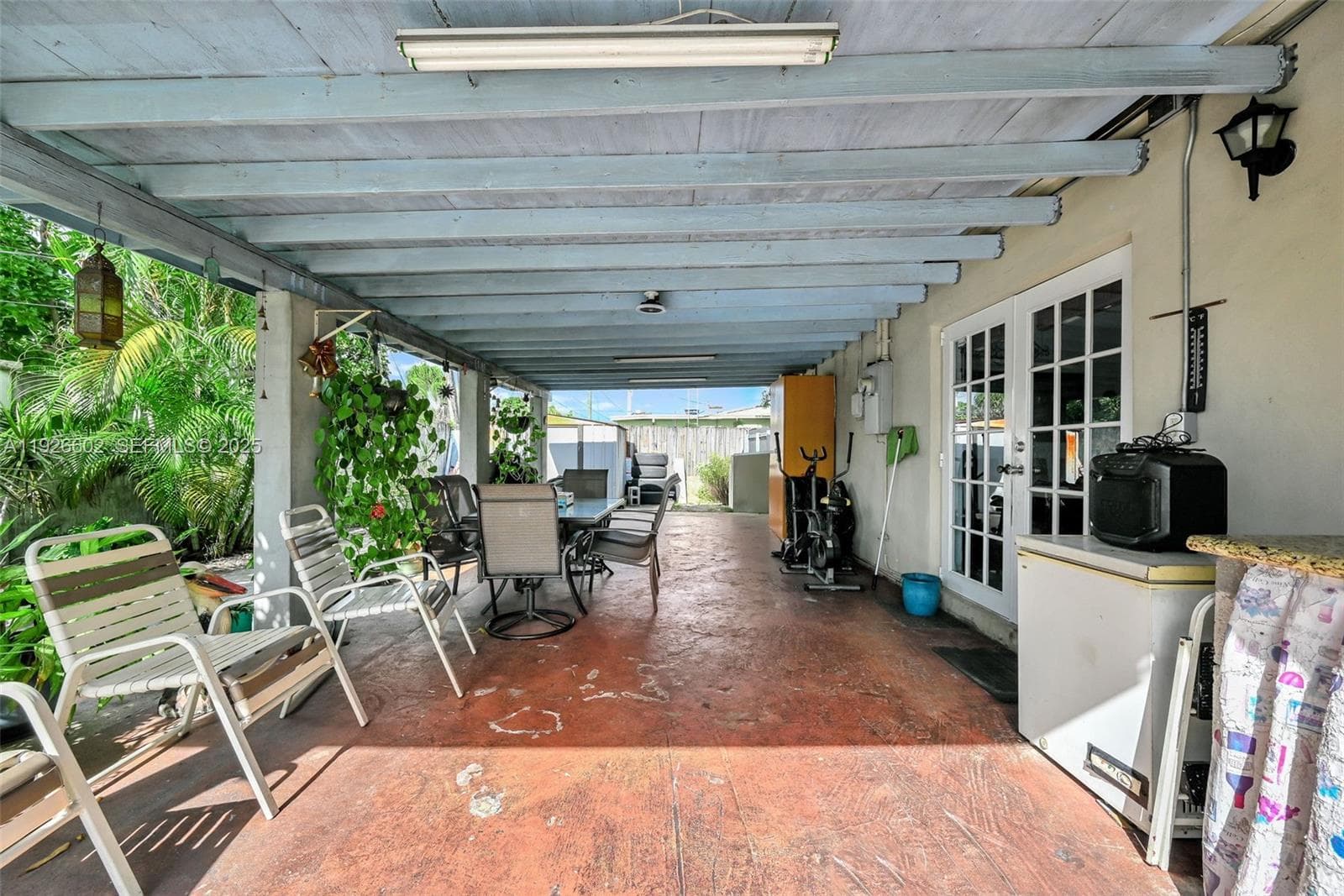 4020 E 10th Ave, Hialeah FL 33013 — 47