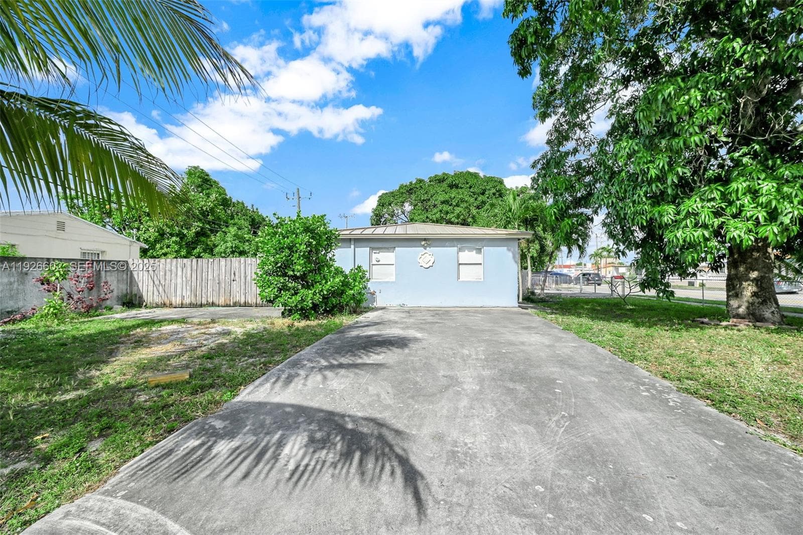 4020 E 10th Ave, Hialeah FL 33013 — 7