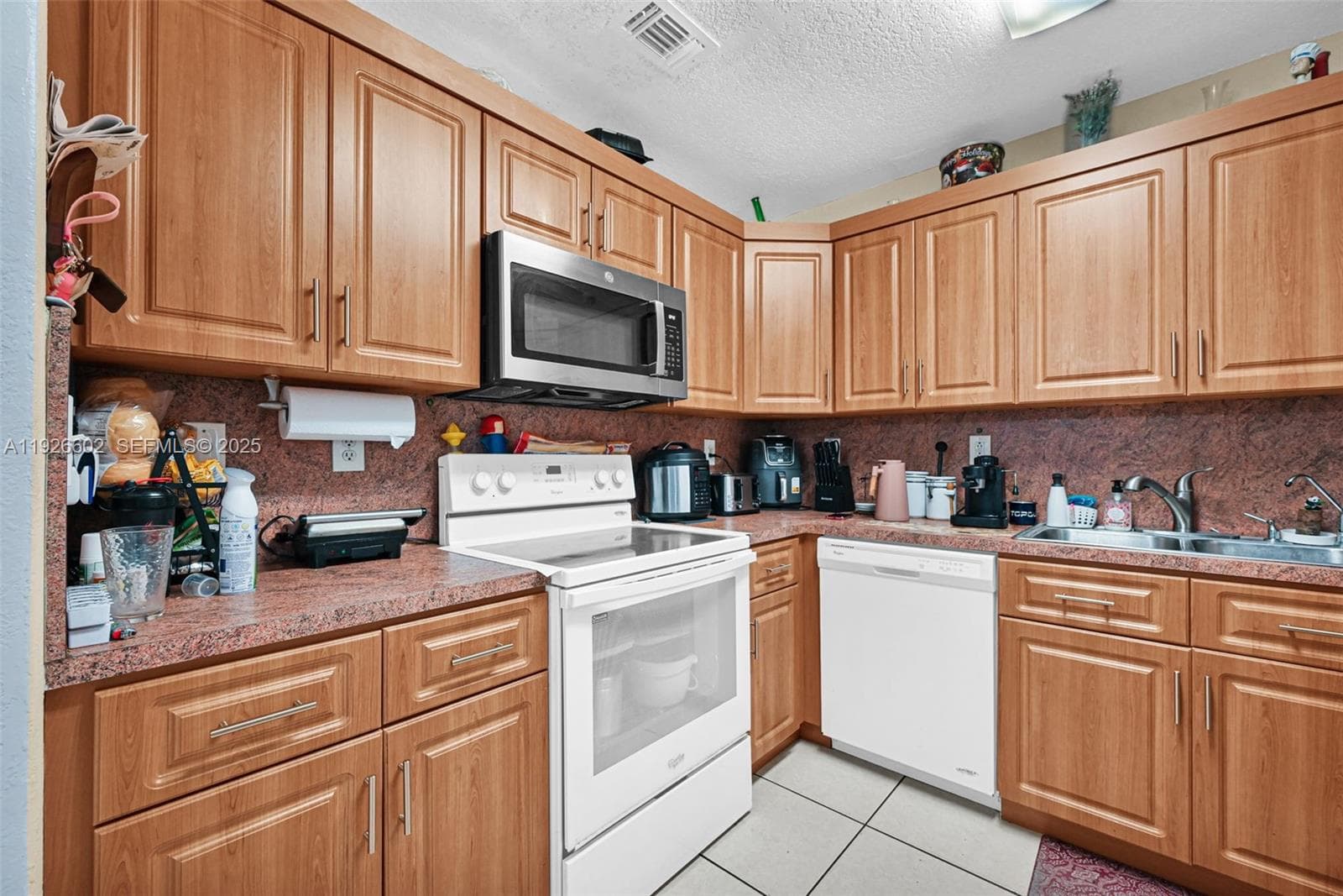 4020 E 10th Ave, Hialeah FL 33013 — 24