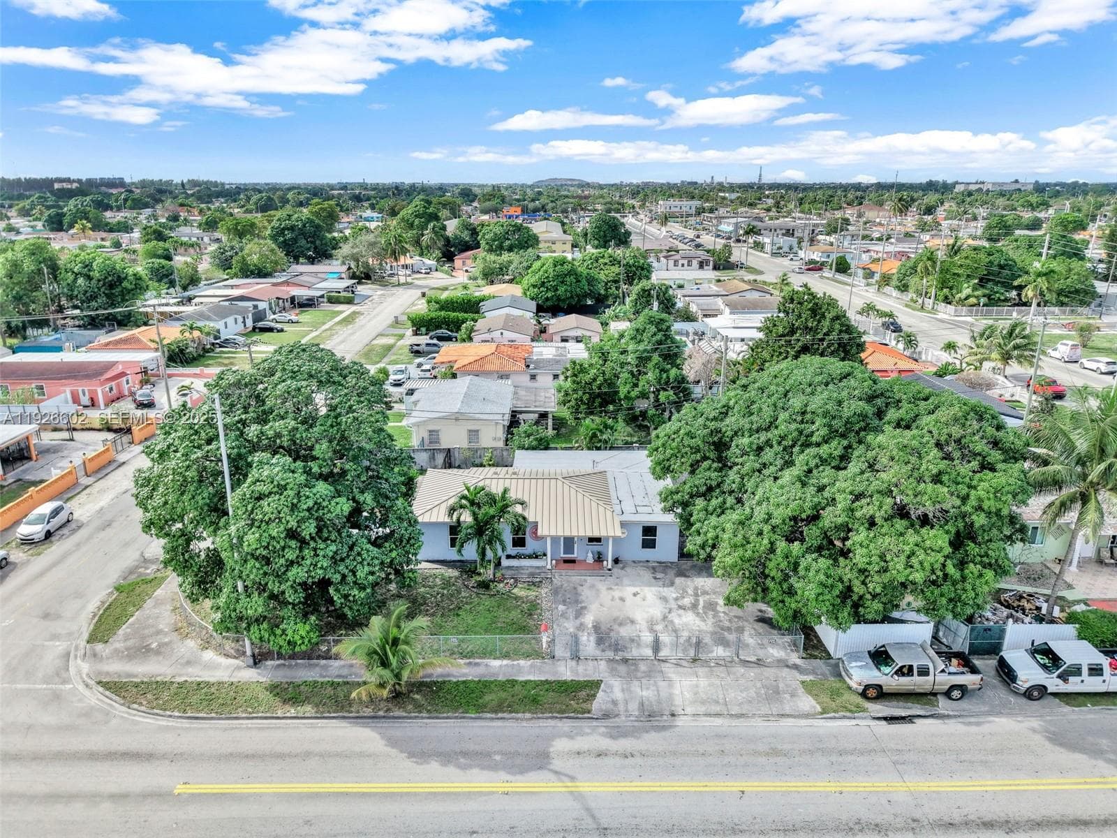 4020 E 10th Ave, Hialeah FL 33013 — 61