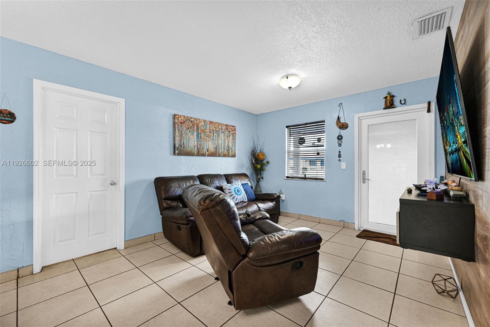 4020 E 10th Ave, Hialeah FL 33013 — 18