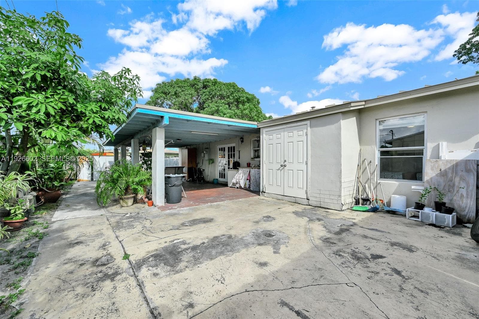 4020 E 10th Ave, Hialeah FL 33013 — 55