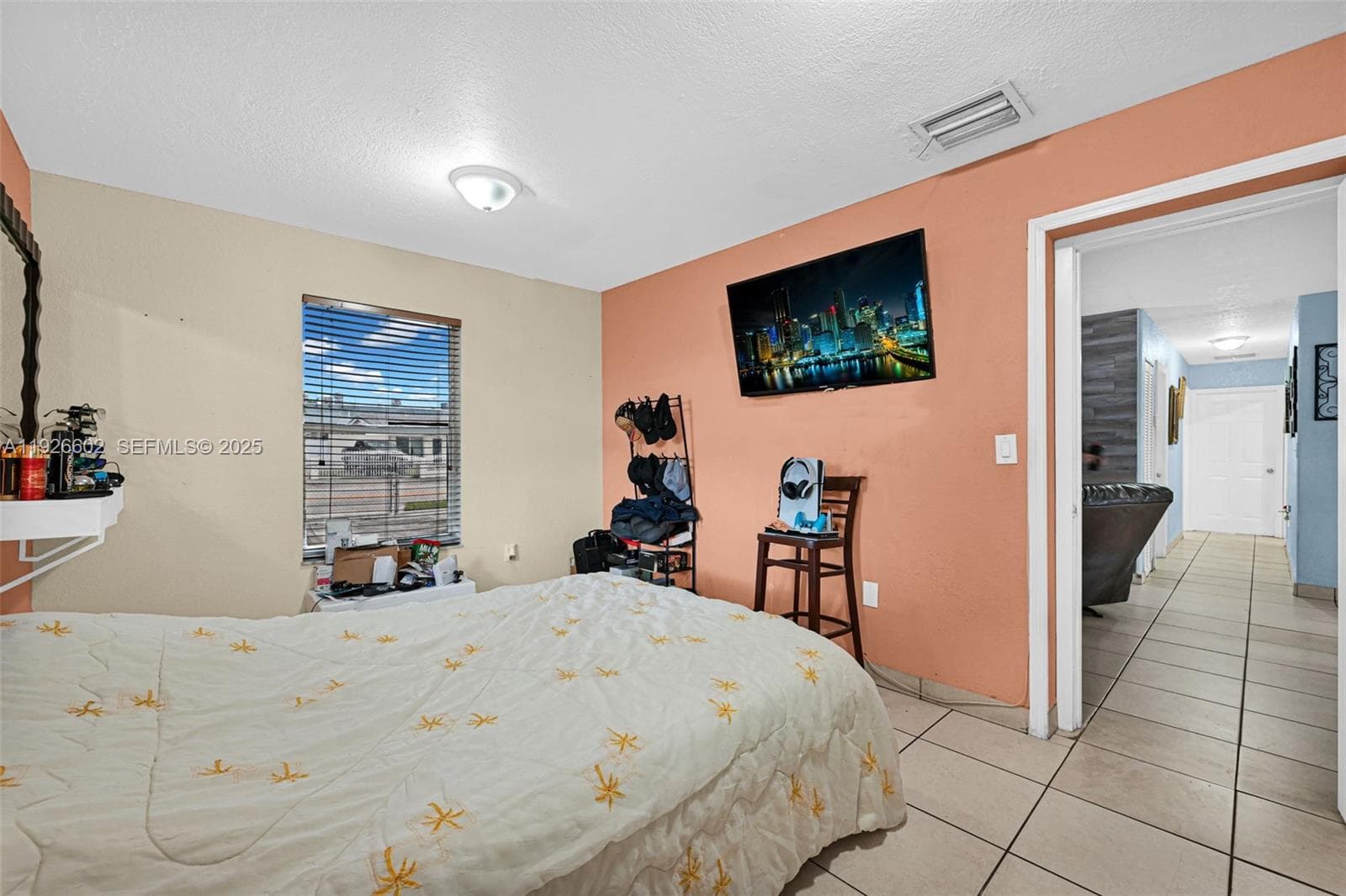 4020 E 10th Ave, Hialeah FL 33013 — 39