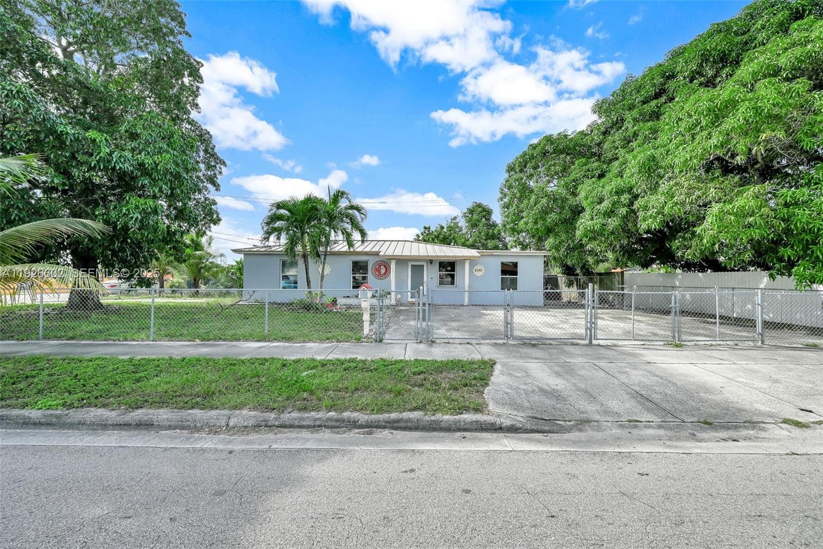 4020 E 10th Ave, Hialeah FL 33013 — 4