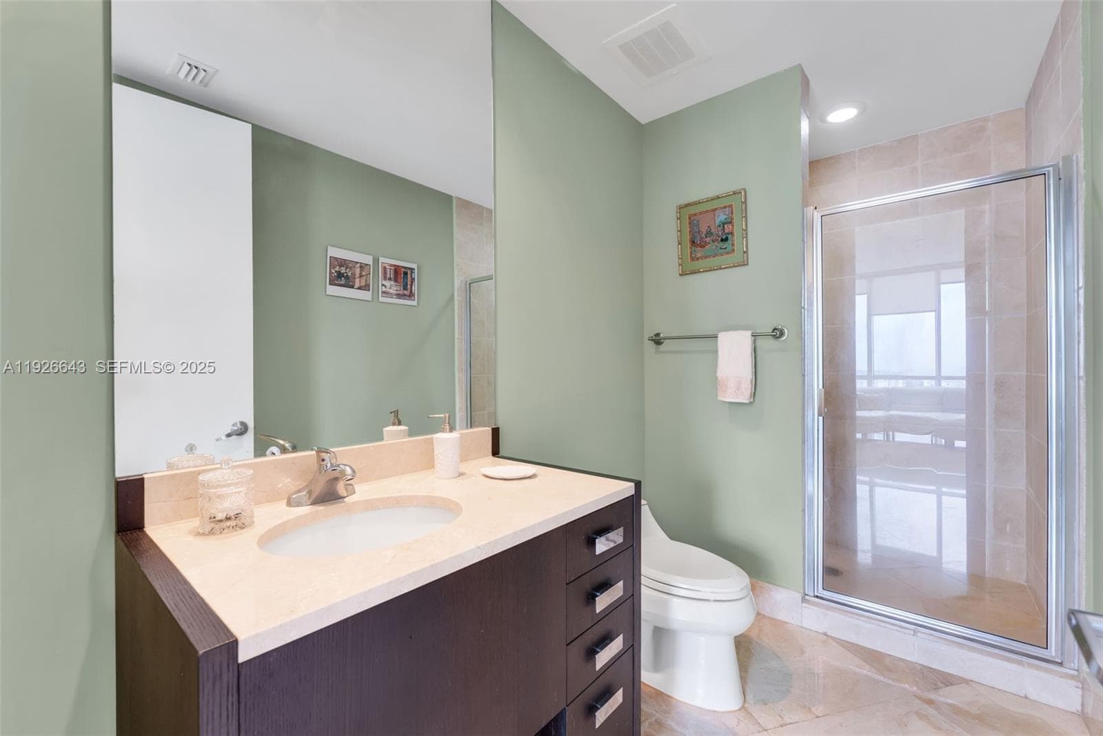 18201 Collins Ave # 3907, Sunny Isles Beach FL 33160 — 19