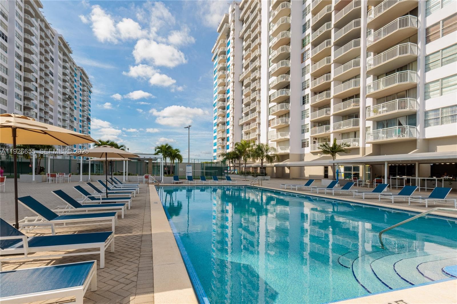 18011 Biscayne Blvd # 1501, Aventura FL 33160 — 43