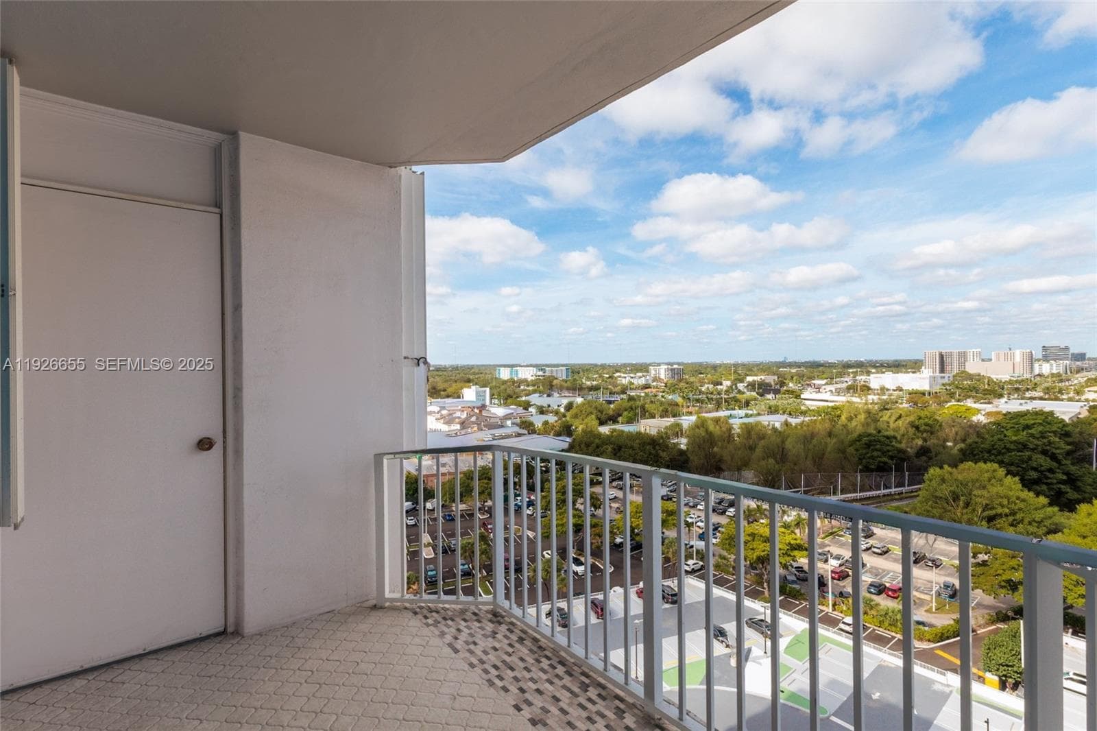 18011 Biscayne Blvd # 1501, Aventura FL 33160 — 30