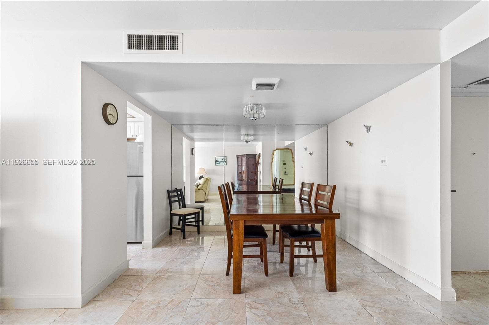 18011 Biscayne Blvd # 1501, Aventura FL 33160 — 18