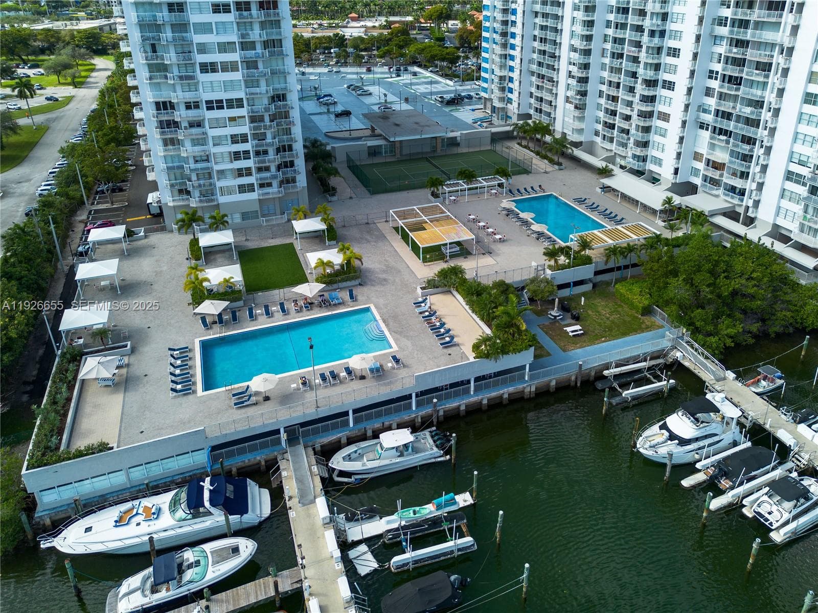 18011 Biscayne Blvd # 1501, Aventura FL 33160 — 59