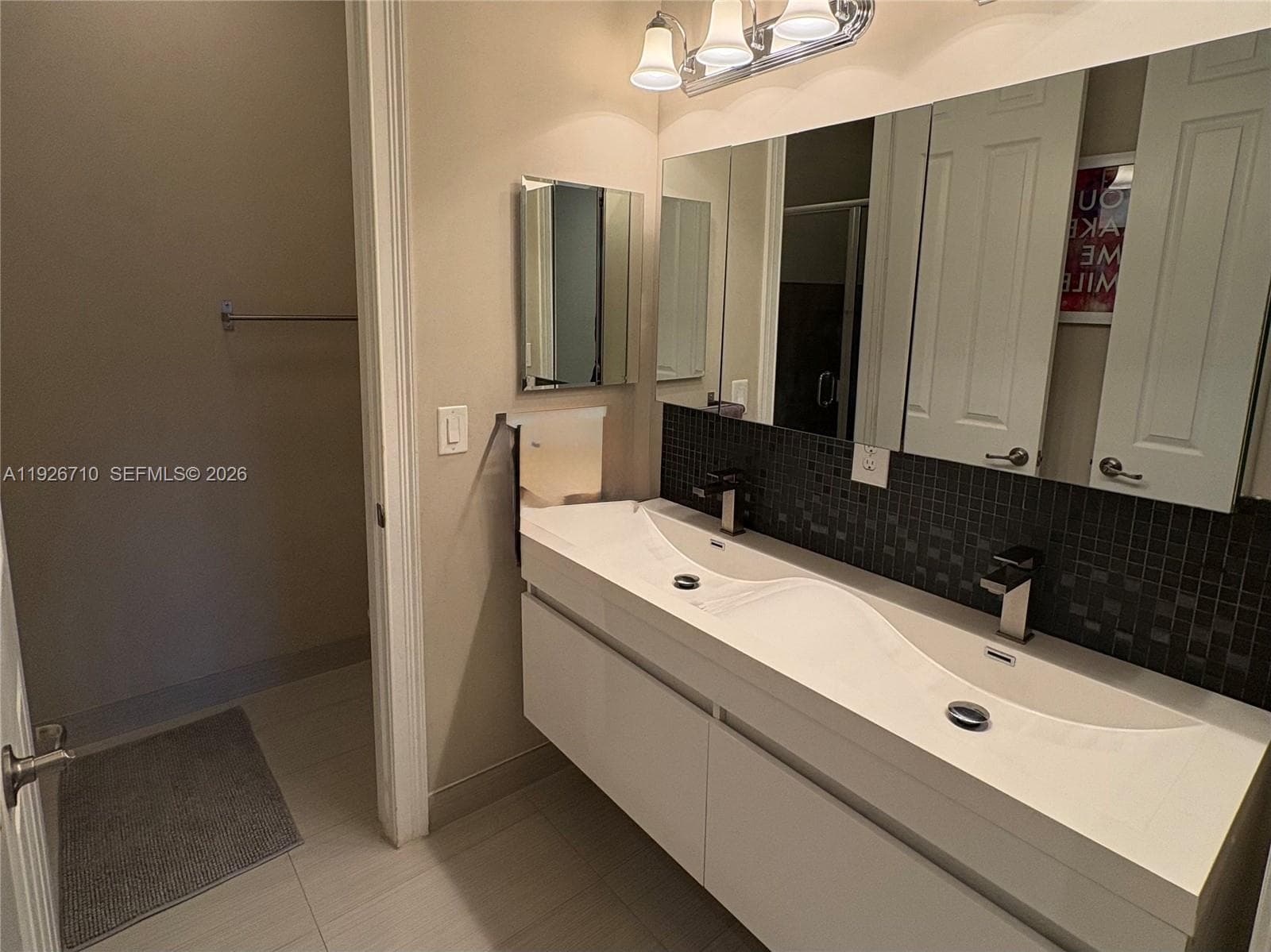 8925 NW 99th Ct, Doral FL 33178 — 18