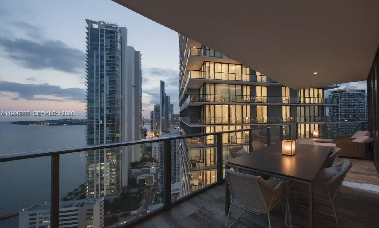 650 NE 32nd St # 2901, Miami FL 33137 — 43