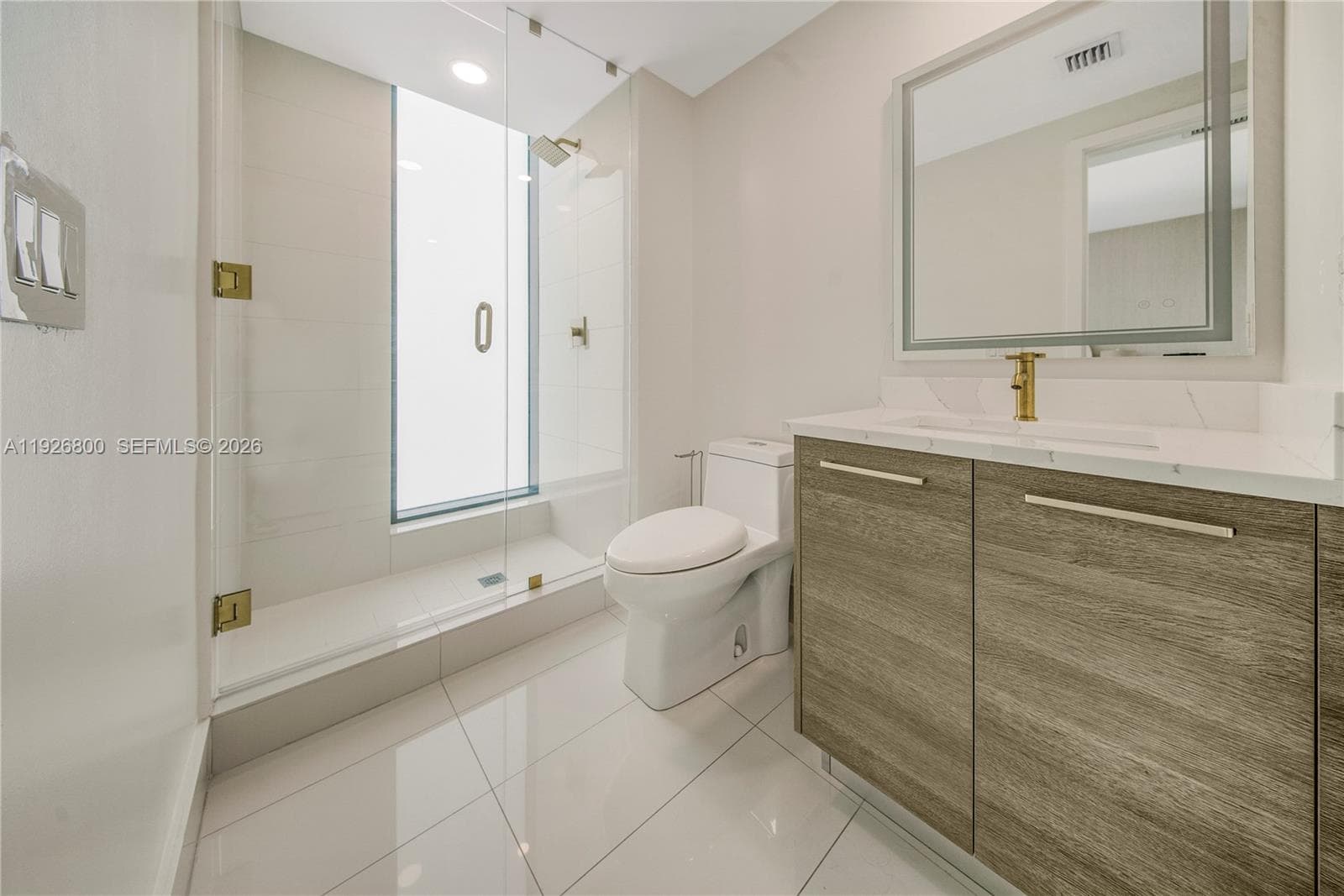 650 NE 32nd St # 2901, Miami FL 33137 — 28