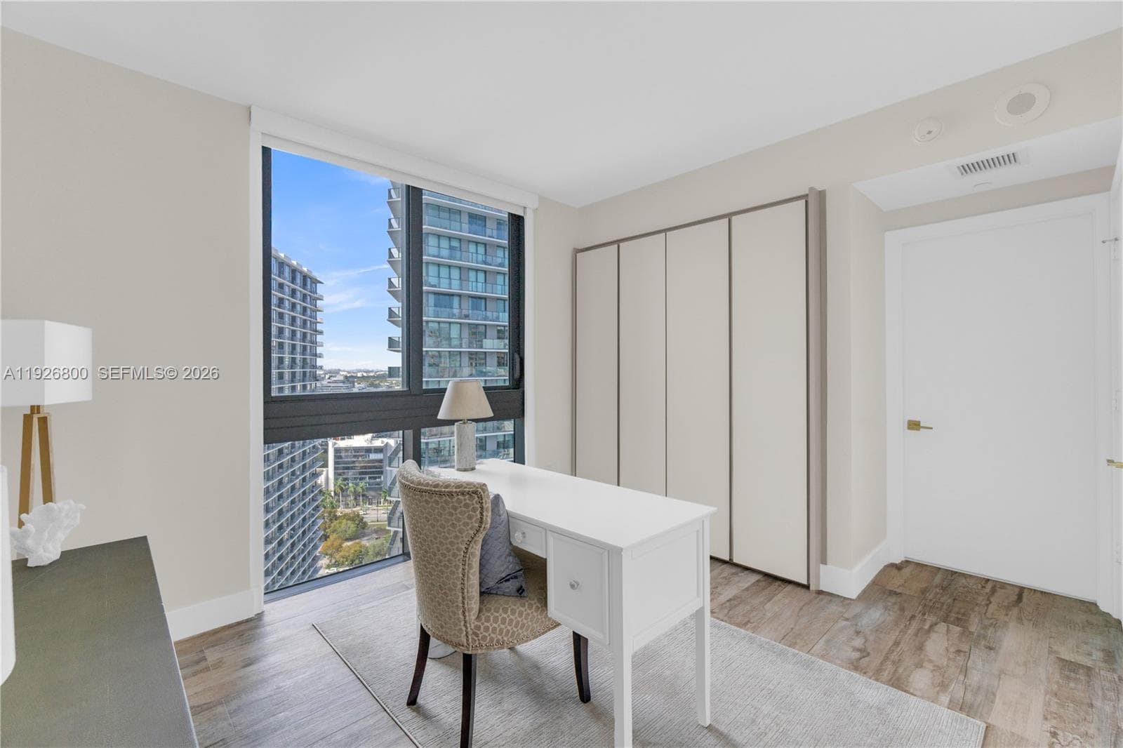 650 NE 32nd St # 2901, Miami FL 33137 — 24