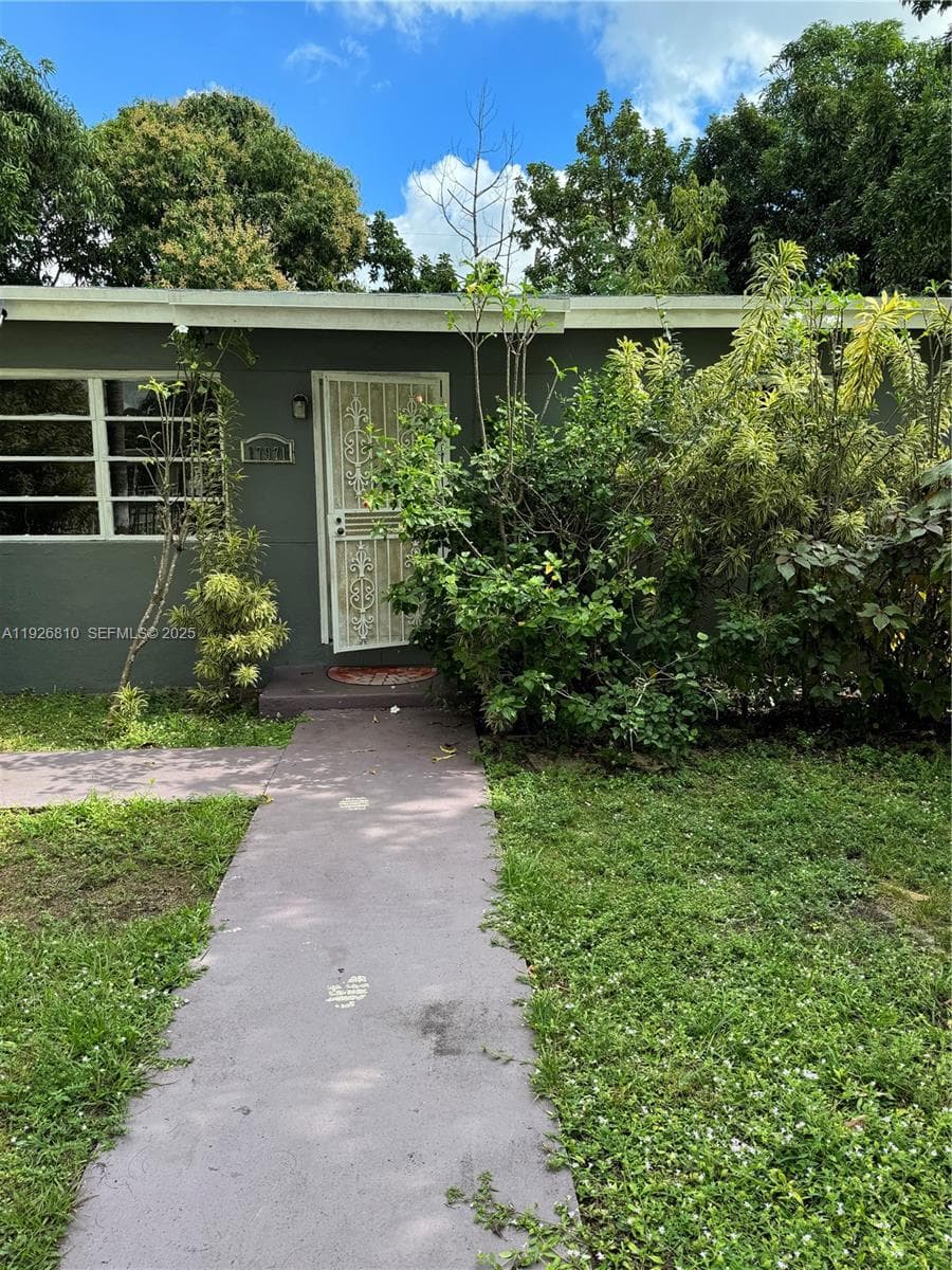 17971 NW 4th Ave, Miami Gardens FL 33169 — 3