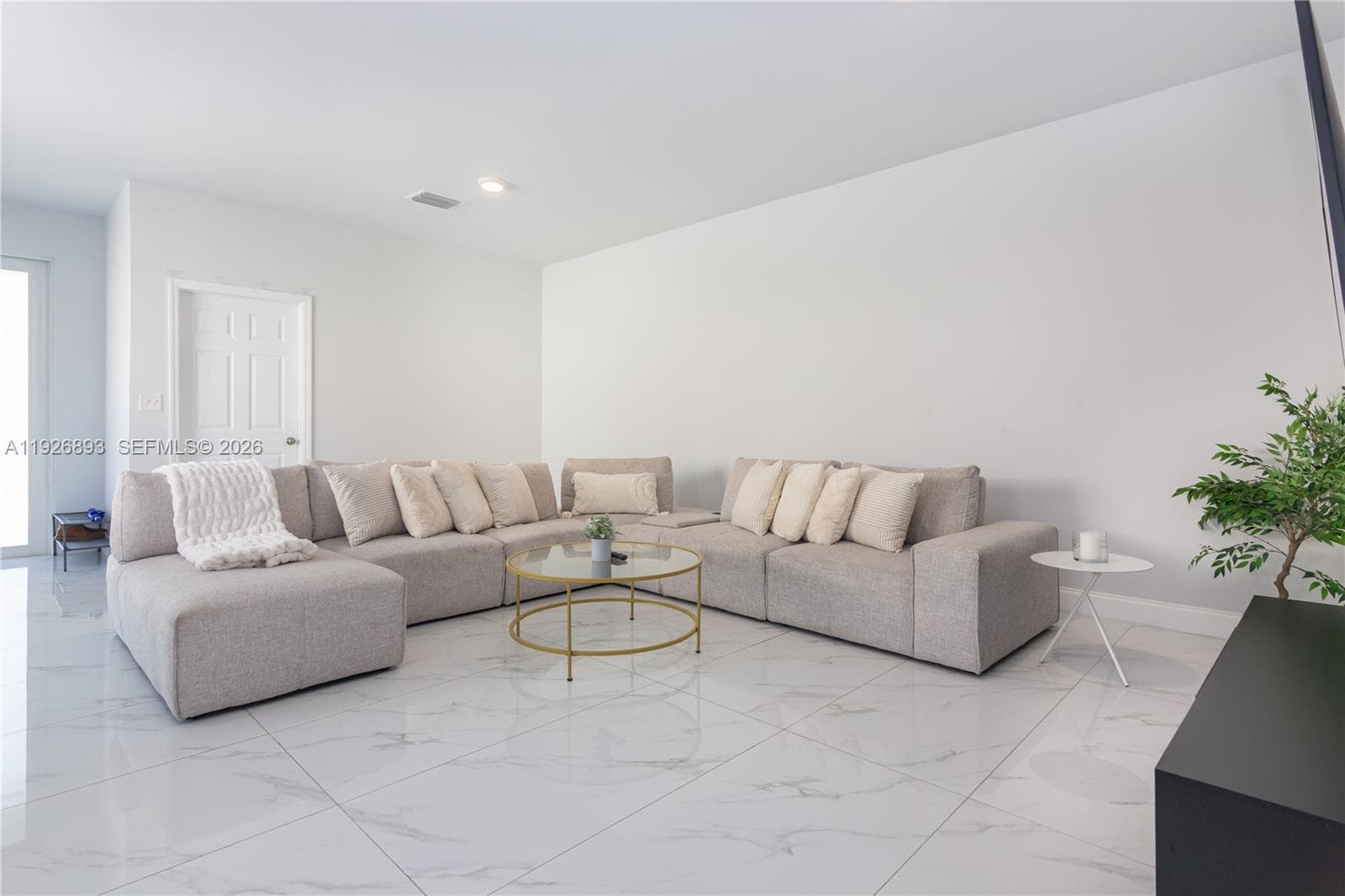 1968 NW 25th Ave, Miami FL 33125 — 3