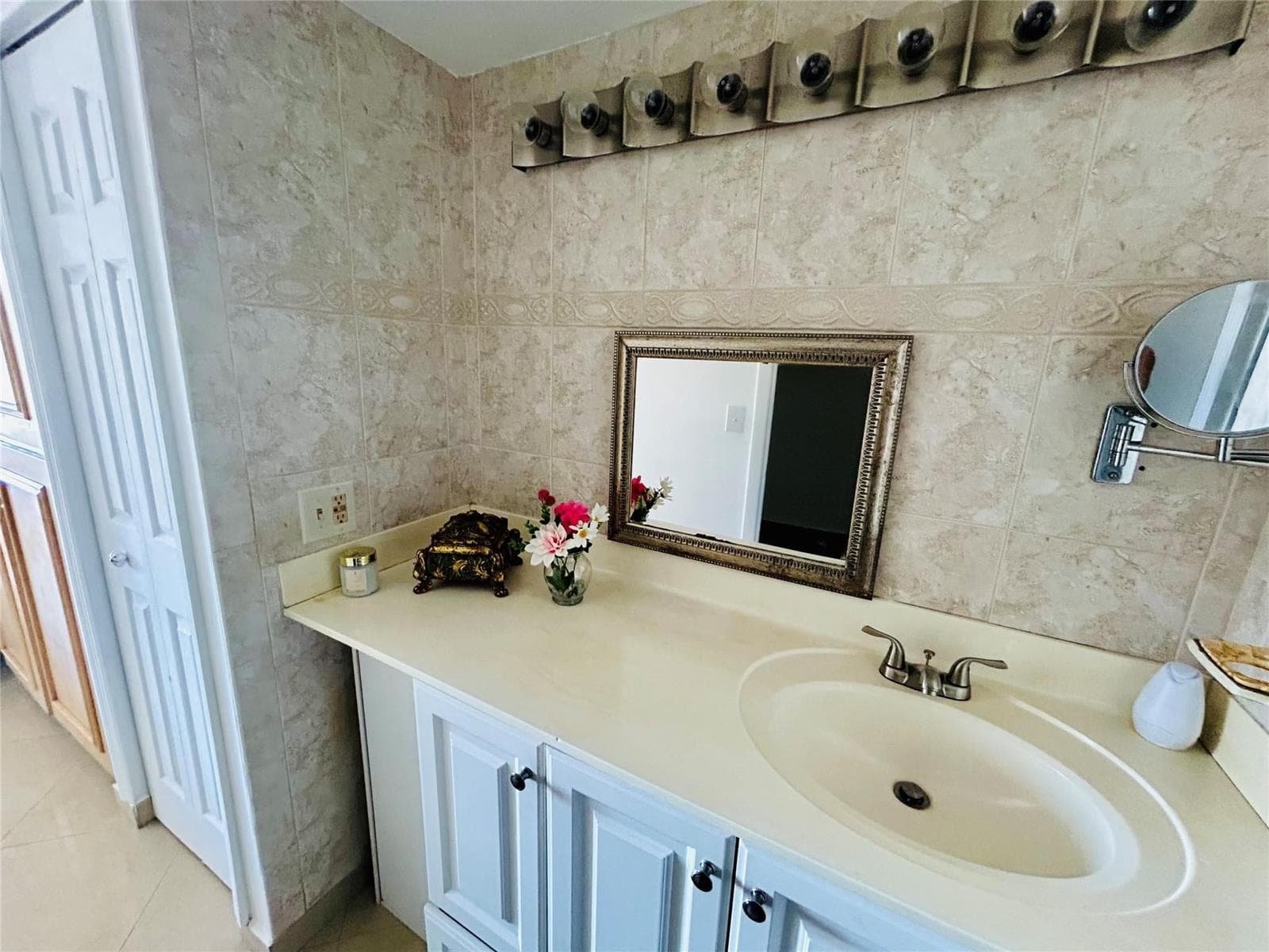 7040 Coral Way # 501, Miami FL 33155 — 14