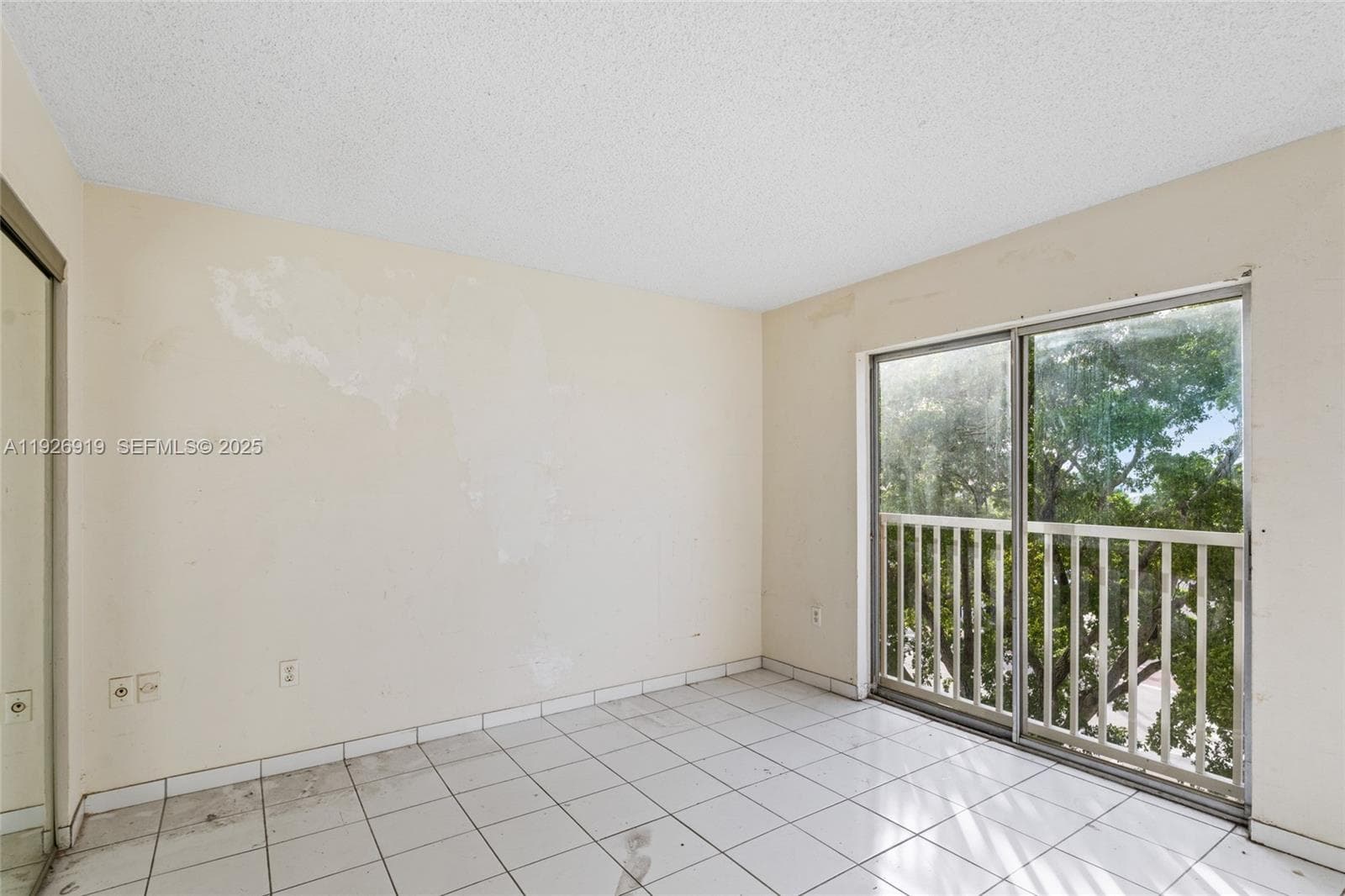 17051 NE 35th Ave # 301, North Miami Beach FL 33160 — 12