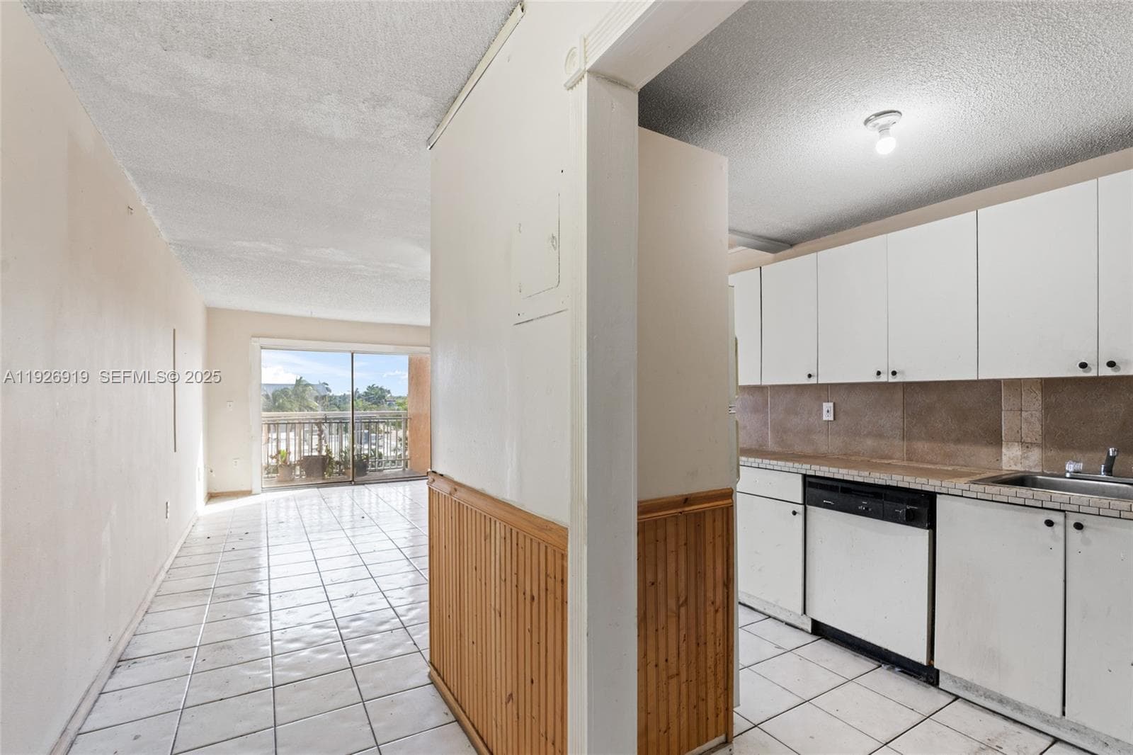 17051 NE 35th Ave # 301, North Miami Beach FL 33160 — 5
