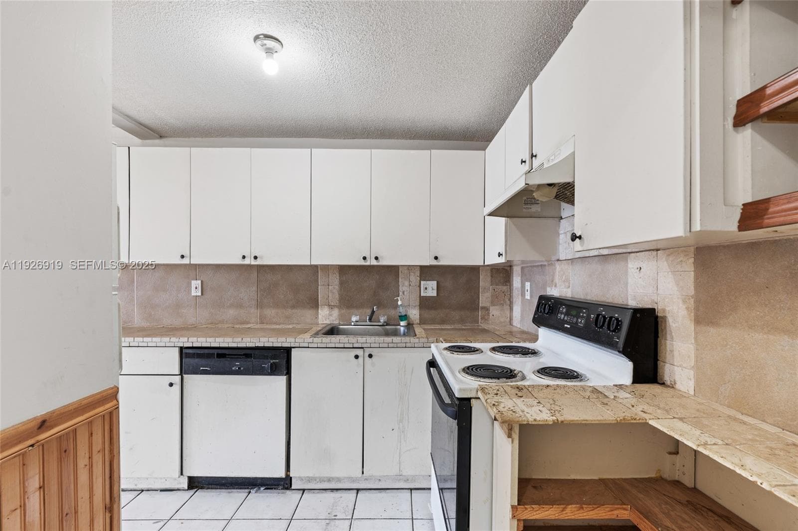 17051 NE 35th Ave # 301, North Miami Beach FL 33160 — 11