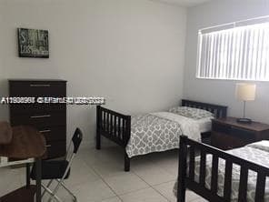 250 S Shore Dr # 5, Miami Beach FL 33141 — 5