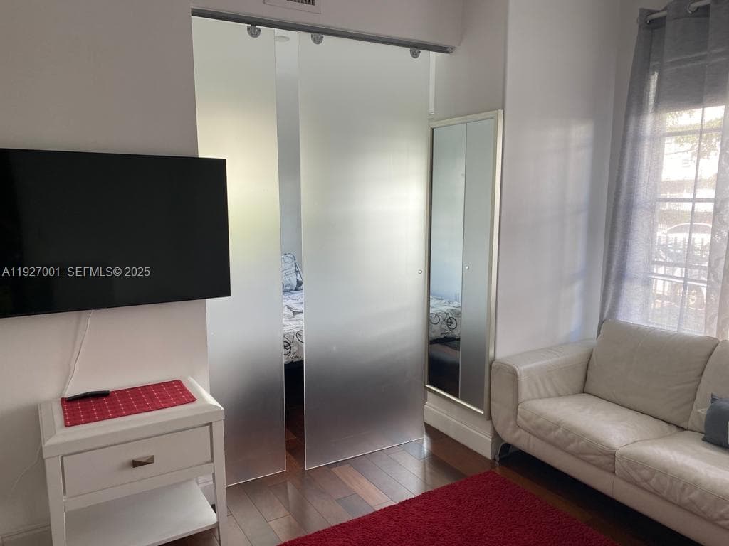 526 15 ST # 2, Miami Beach FL 33139 — 2