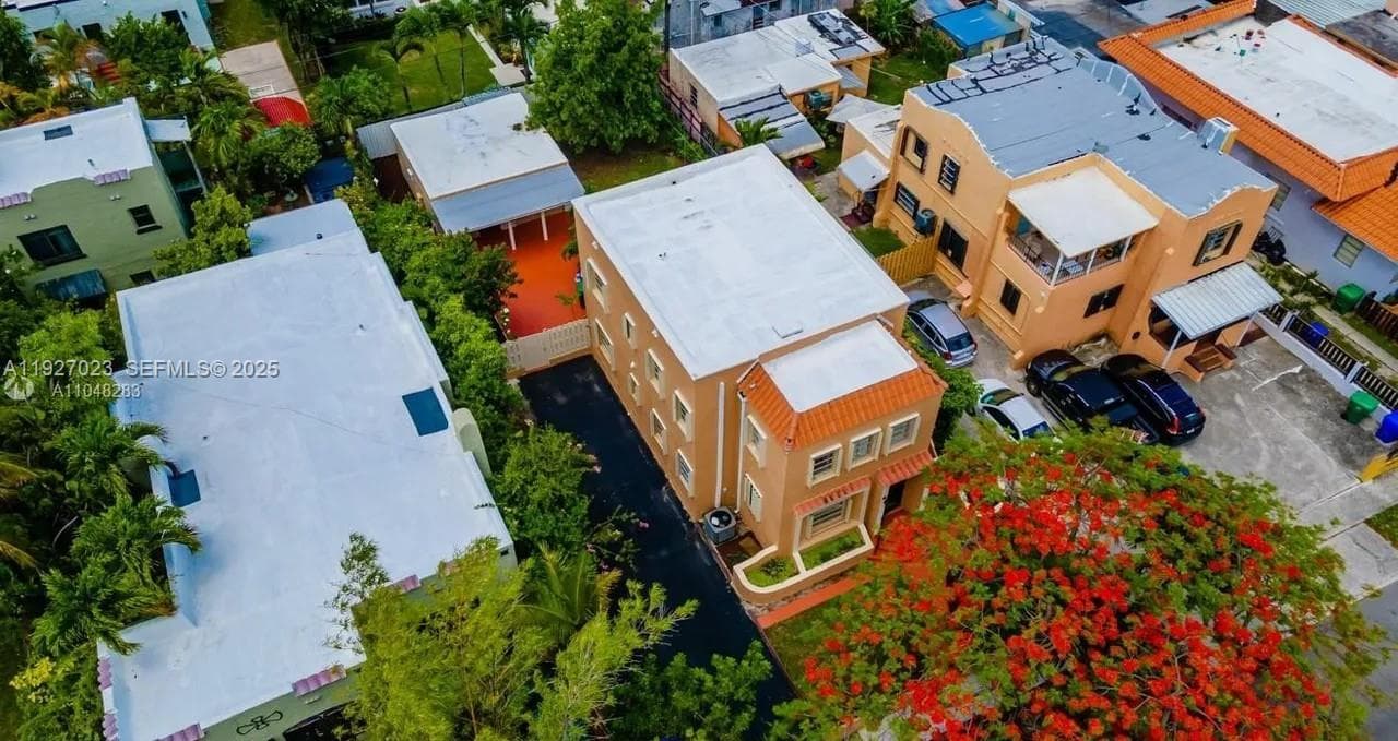 1872 SW 9th St, Miami FL 33135 — 46