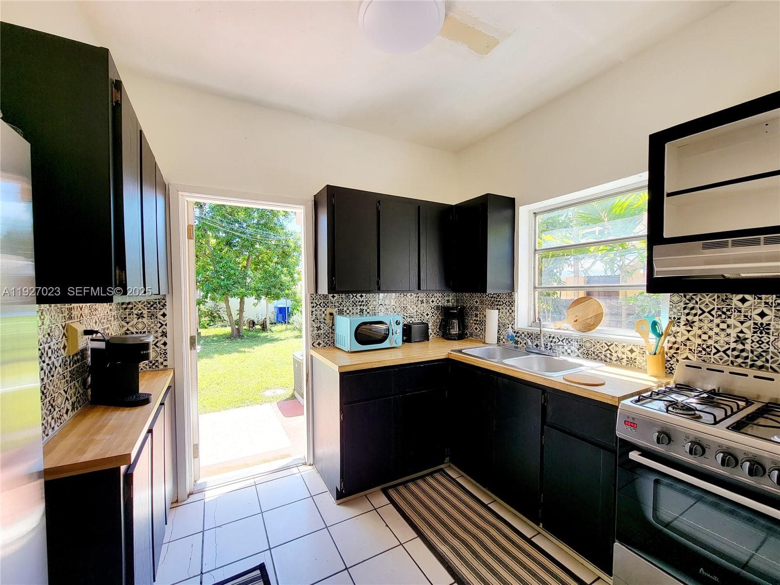1872 SW 9th St, Miami FL 33135 — 20