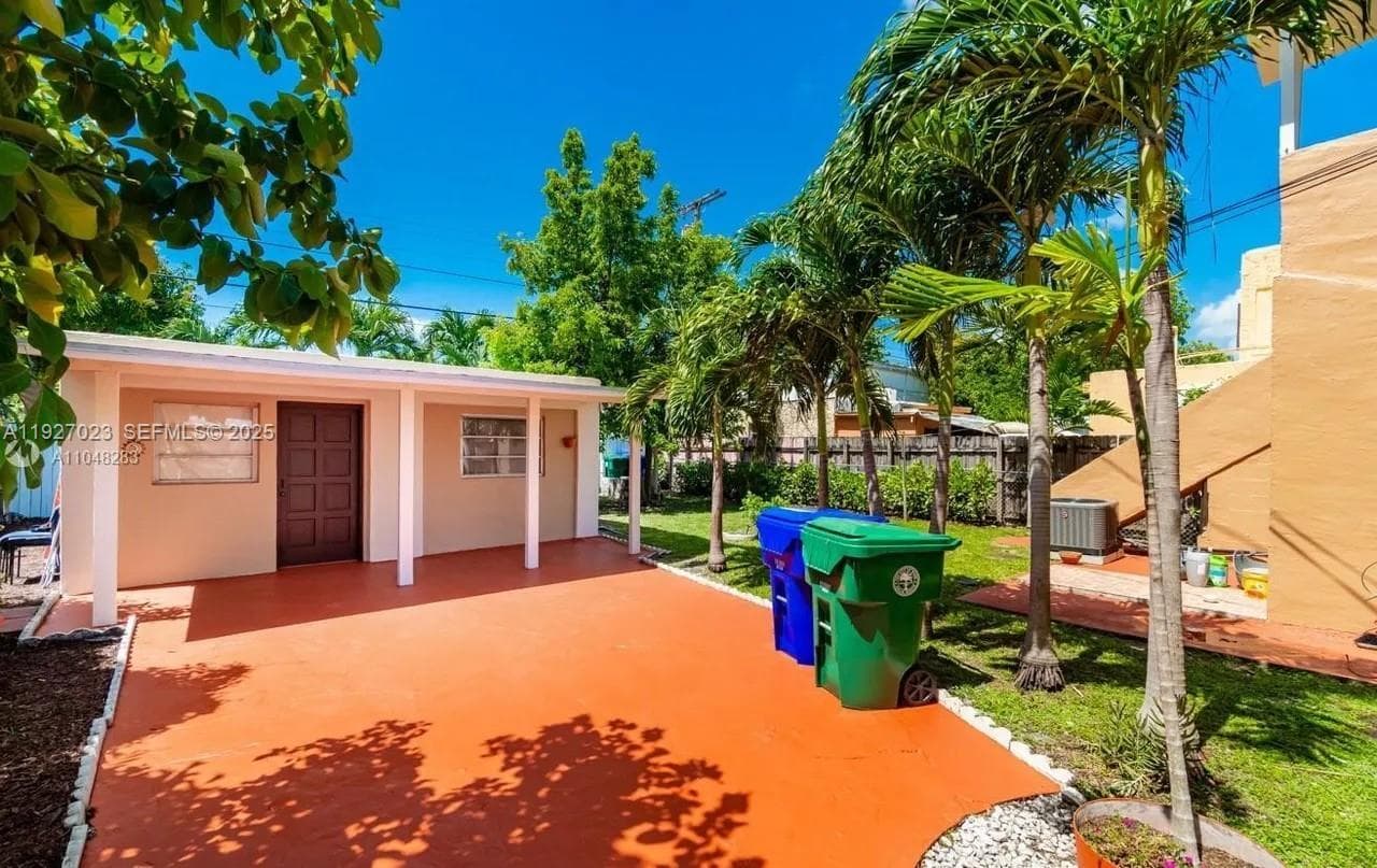1872 SW 9th St, Miami FL 33135 — 41