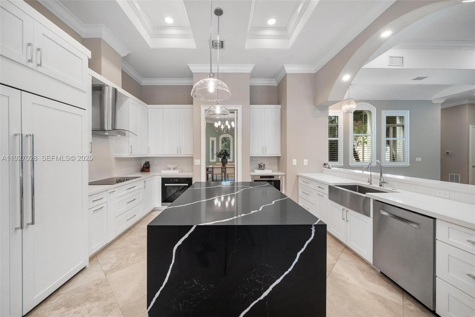 6890 SW 94th St, Pinecrest FL 33156 — 2