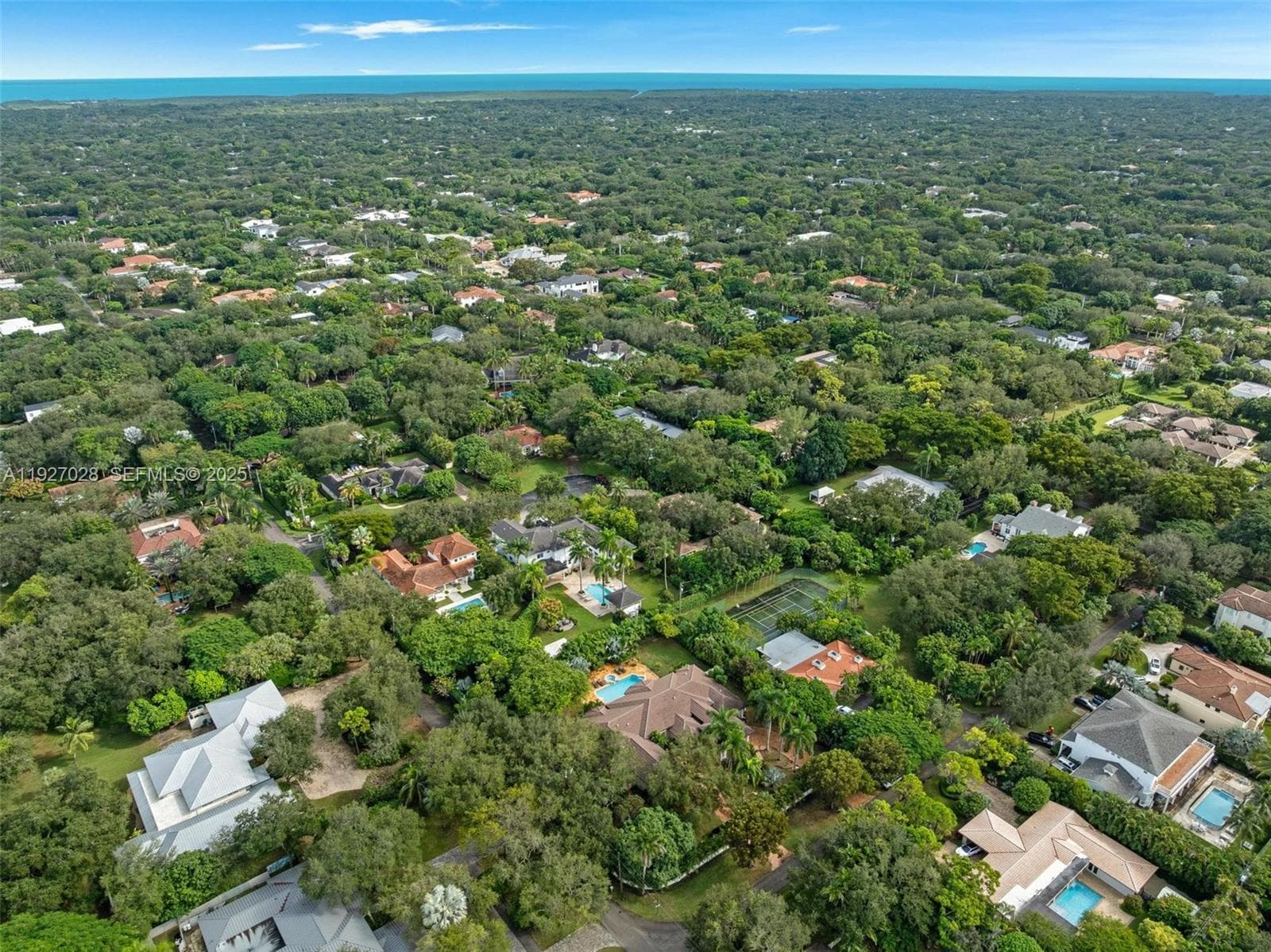 6890 SW 94th St, Pinecrest FL 33156 — 76