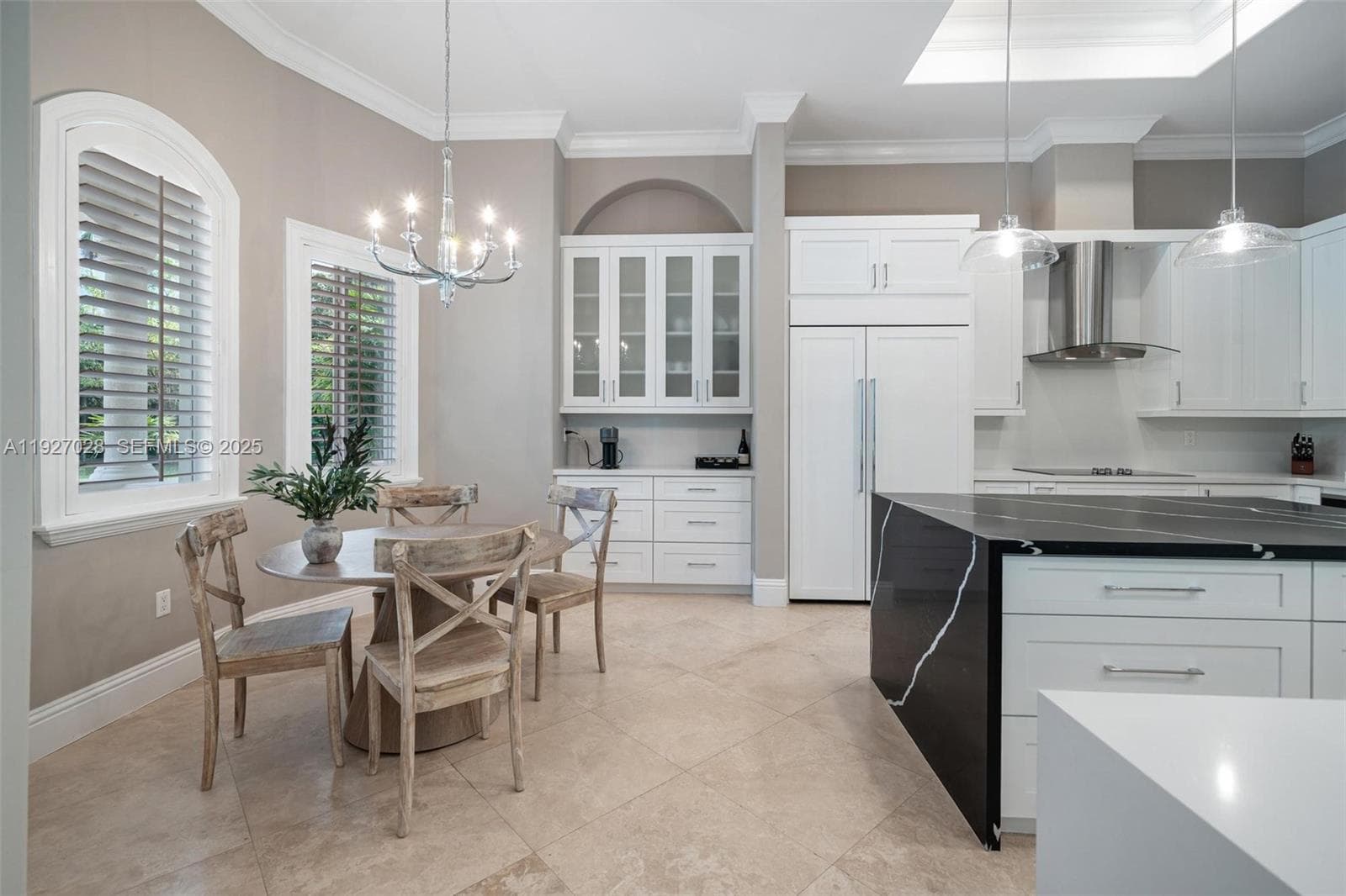 6890 SW 94th St, Pinecrest FL 33156 — 7