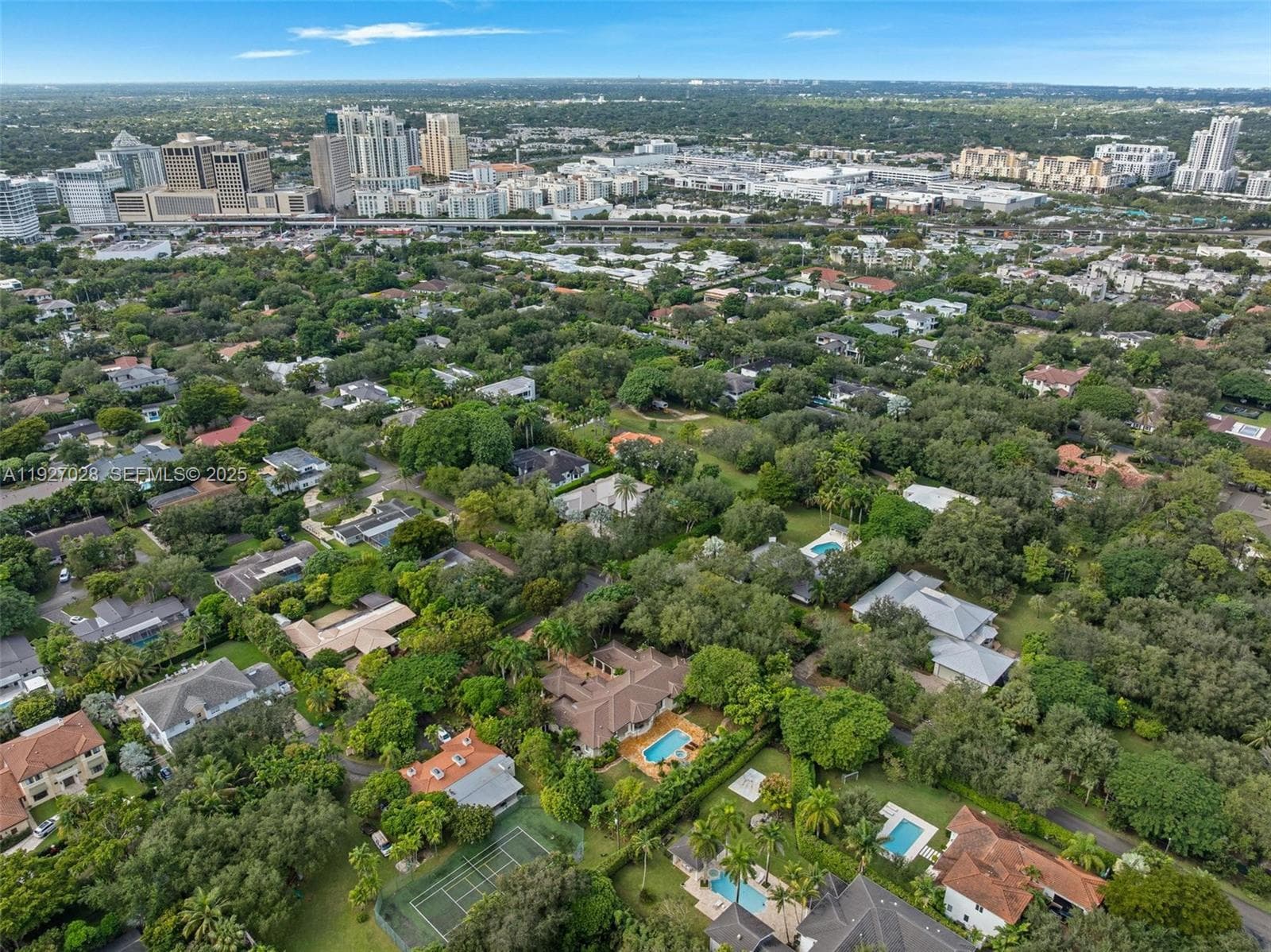 6890 SW 94th St, Pinecrest FL 33156 — 84
