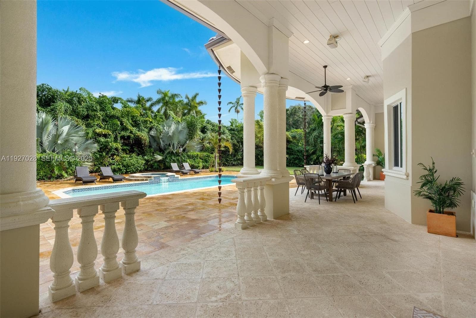 6890 SW 94th St, Pinecrest FL 33156 — 36