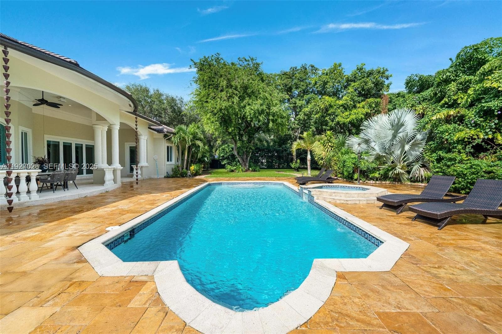 6890 SW 94th St, Pinecrest FL 33156 — 30