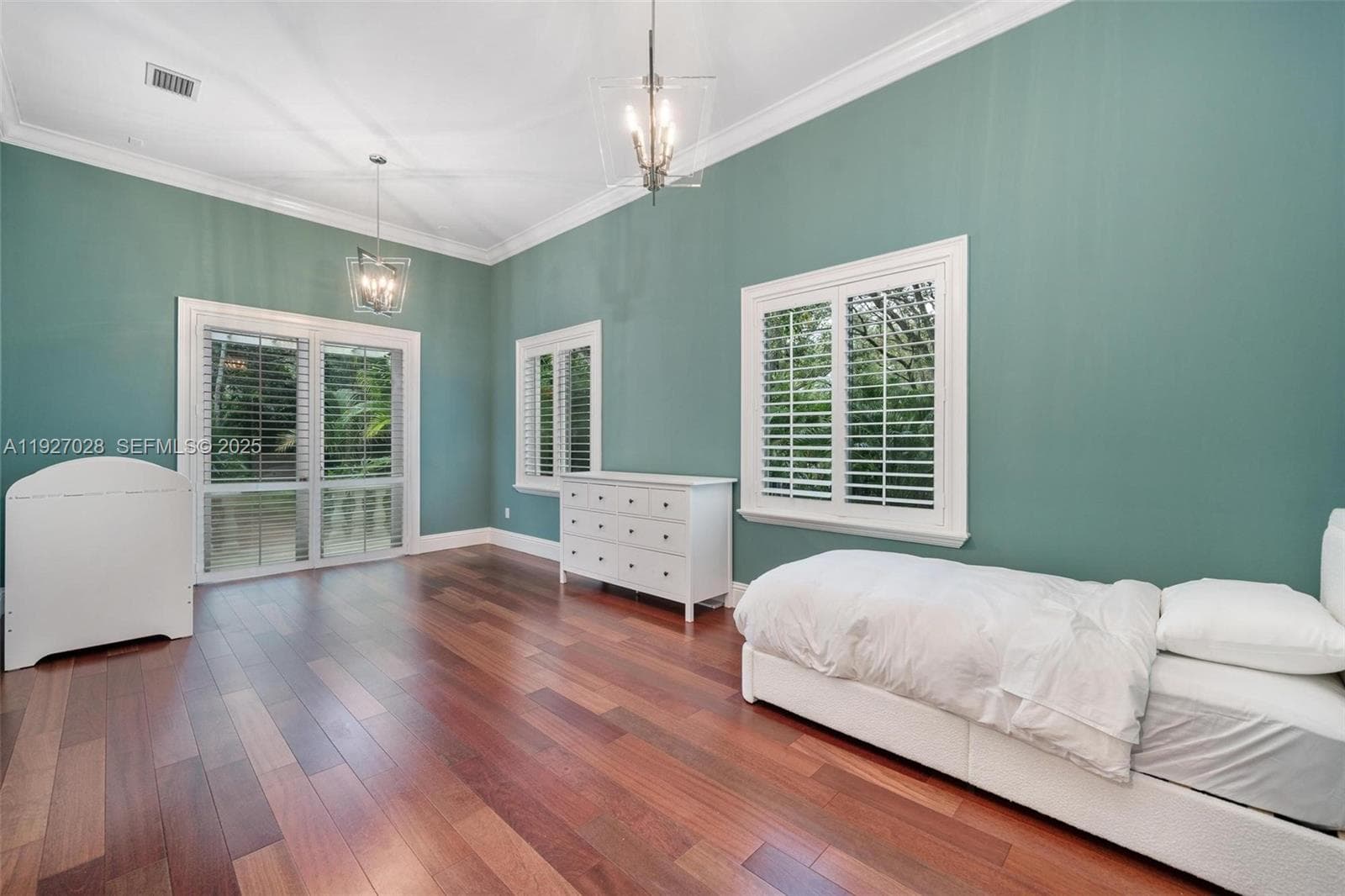 6890 SW 94th St, Pinecrest FL 33156 — 64