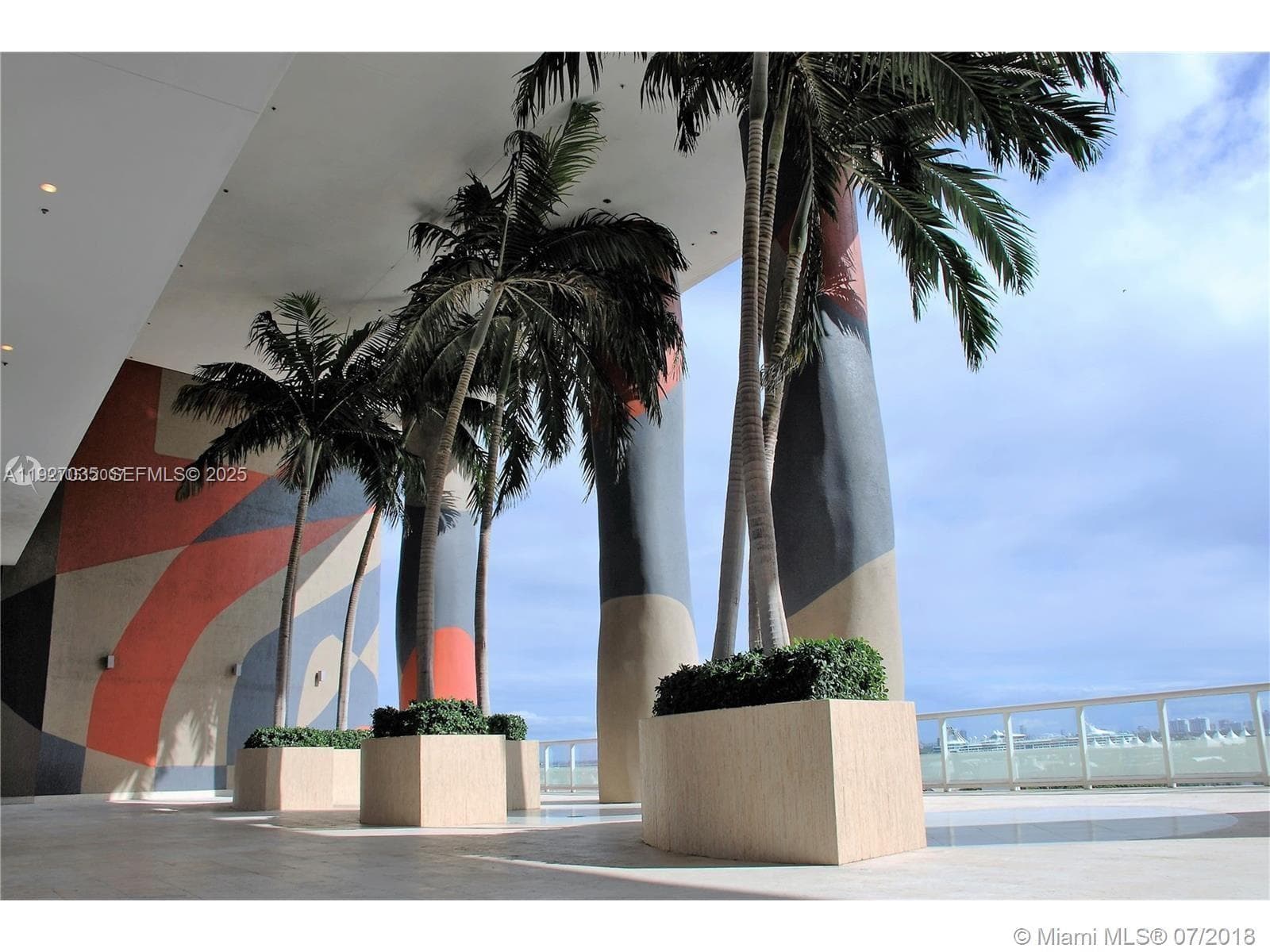50 BISCAYNE BLVD # 1703, Miami FL 33132 — 27