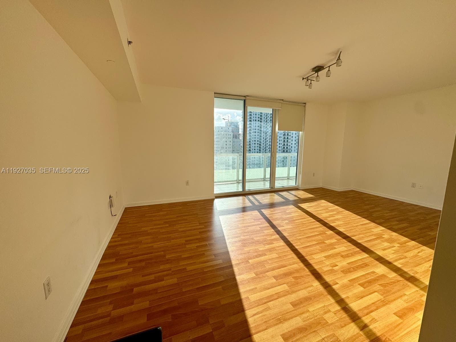 50 BISCAYNE BLVD # 1703, Miami FL 33132 — 5